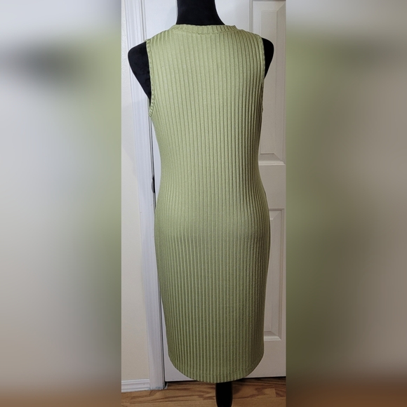 Nine West Woman's Ribbed Crewneck Midi Dress Sage - NWT Large - Picture 3 of 8